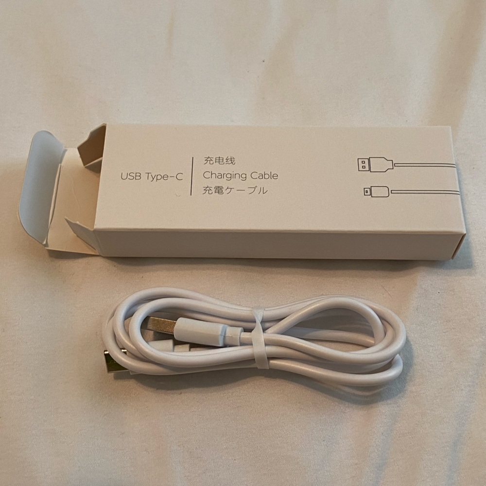 NIB SMART PLANTER ROBOT PET - WHITE - Picture 16 of 17
